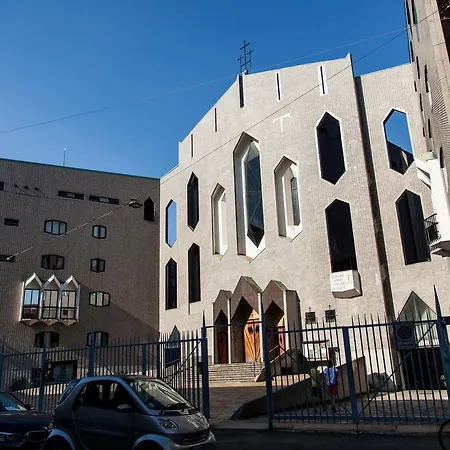 House Of Art Giovio * Milan