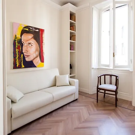 House Of Art Giovio Milan